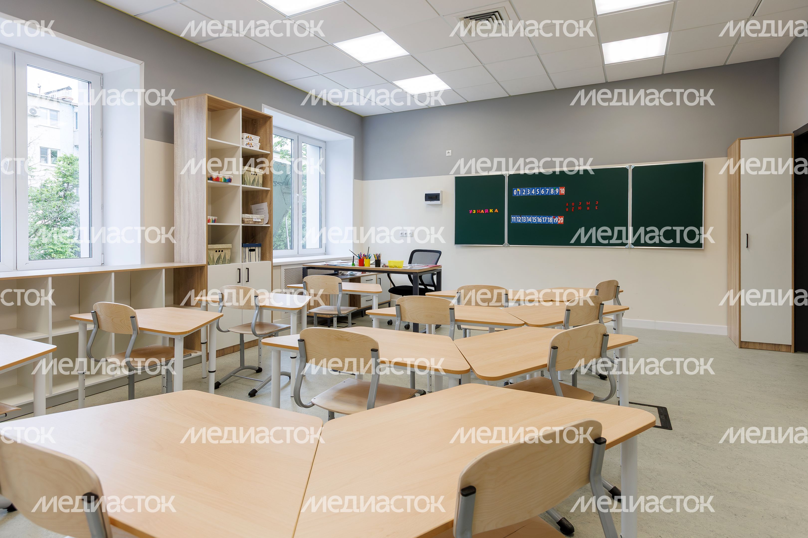Зал для занятий творческих кружков в культурно-досуговом центре «Заря» в Балашихе после капитального ремонта Зал для занятий творческих кружков в культурно-досуговом центре «Заря» в Балашихе после капитального ремонта