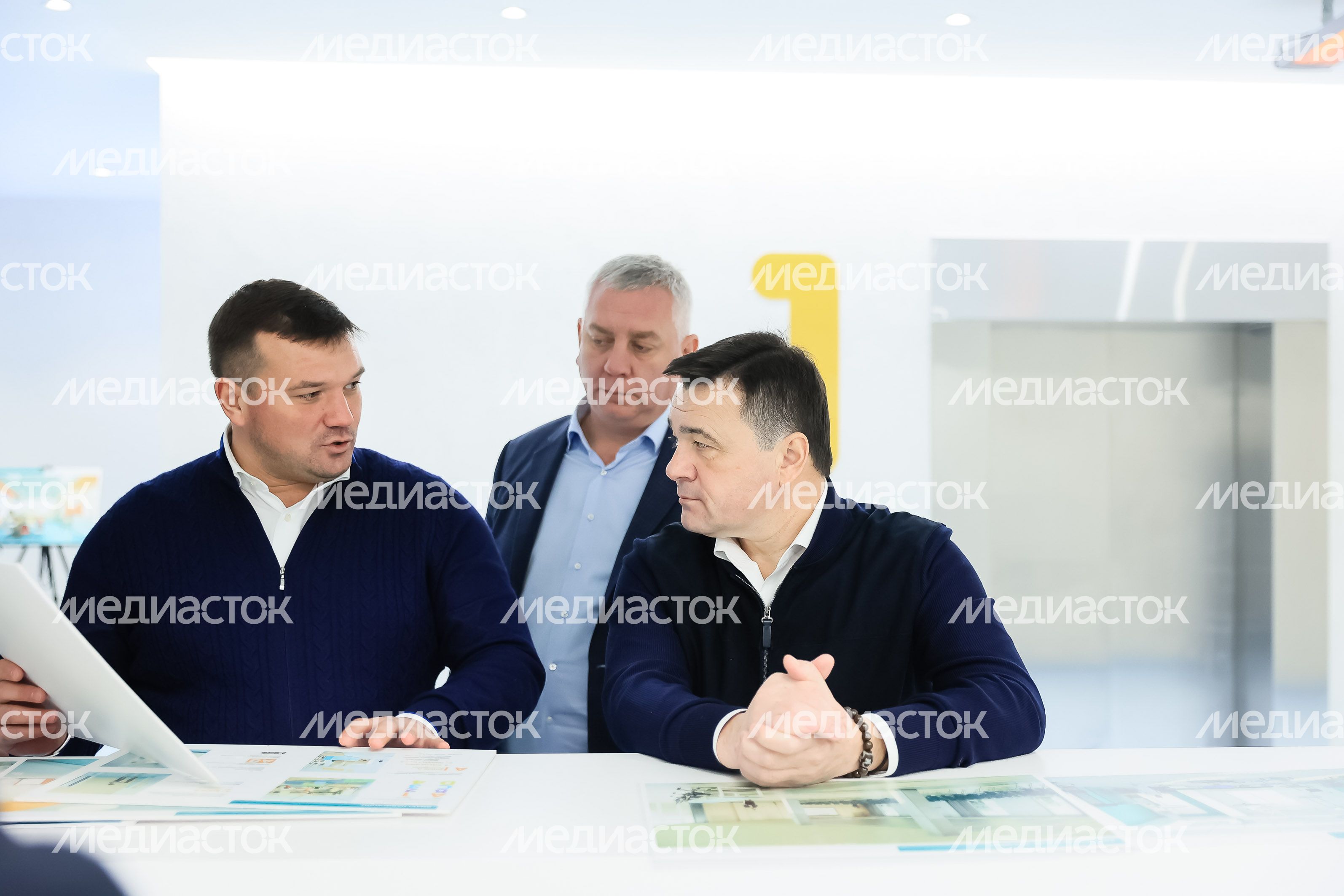 Посещение Губернатором Подмосковья стройплощадки Детской областной больницы в Красногорске