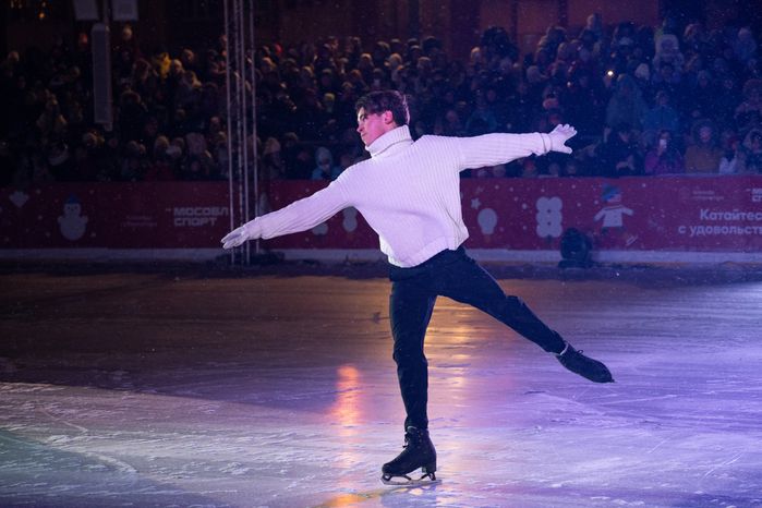 Красногорск. Ледовое шоу Ильи Авербуха «Чемпионы» в Путилково