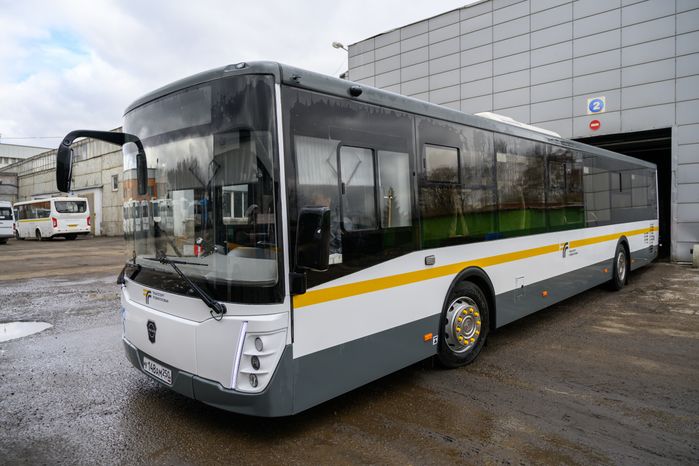 Автобус Мострансавто перед отправлением в рейс
