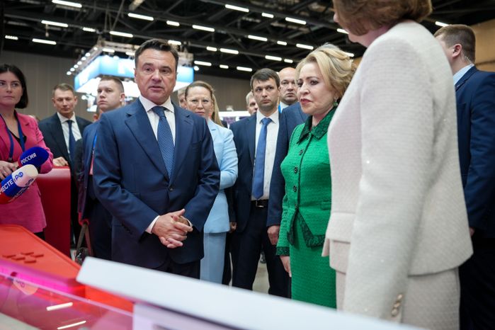 Андрей Воробьев представил Валентине Матвиенко и Наталье Кочановой новый формат инфраструктуры для бизнеса