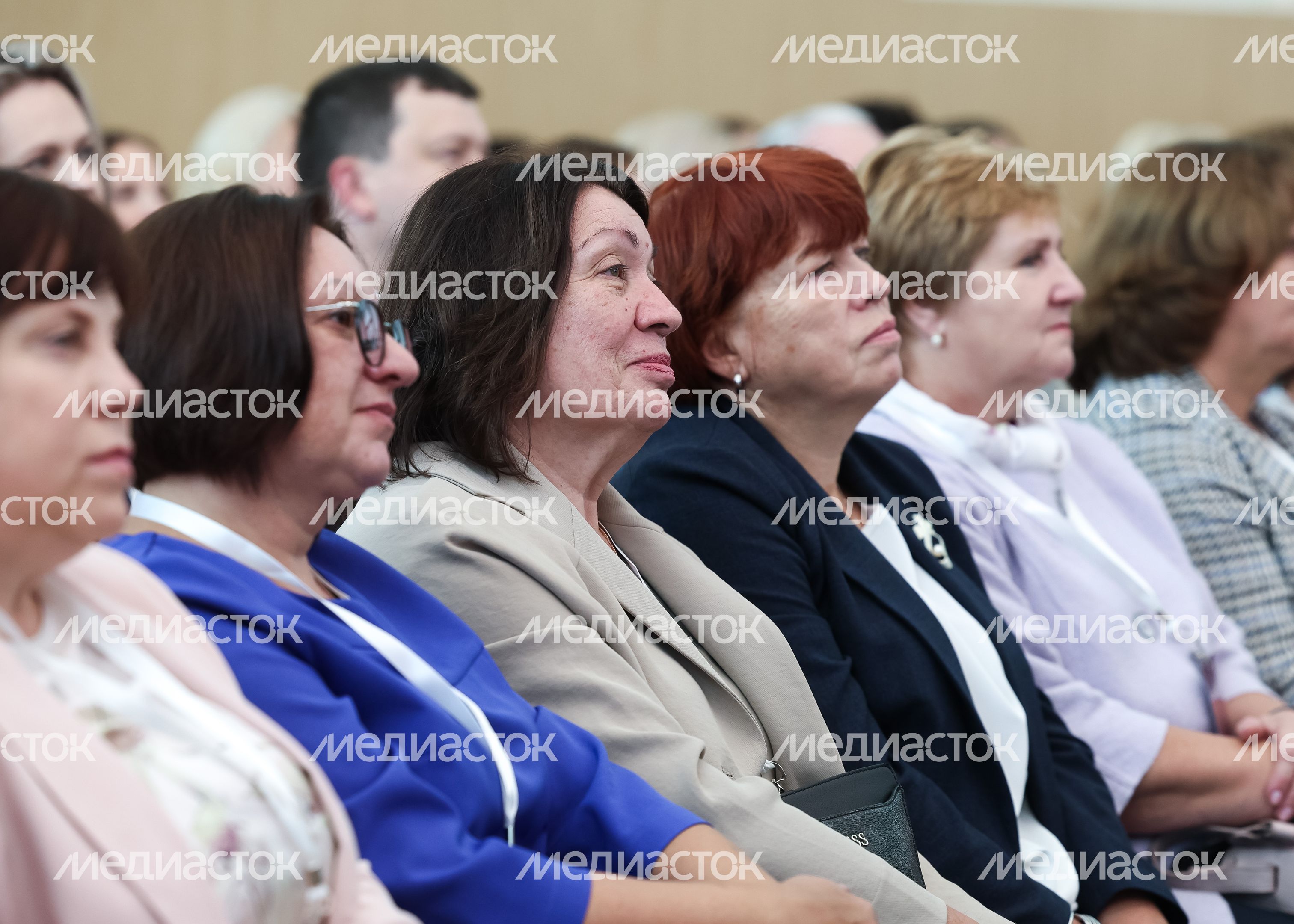 Пленарная сессия "Образование будущего" на Форуме педагогов Подмосковья Пленарная сессия "Образование будущего" на Форуме педагогов Подмосковья