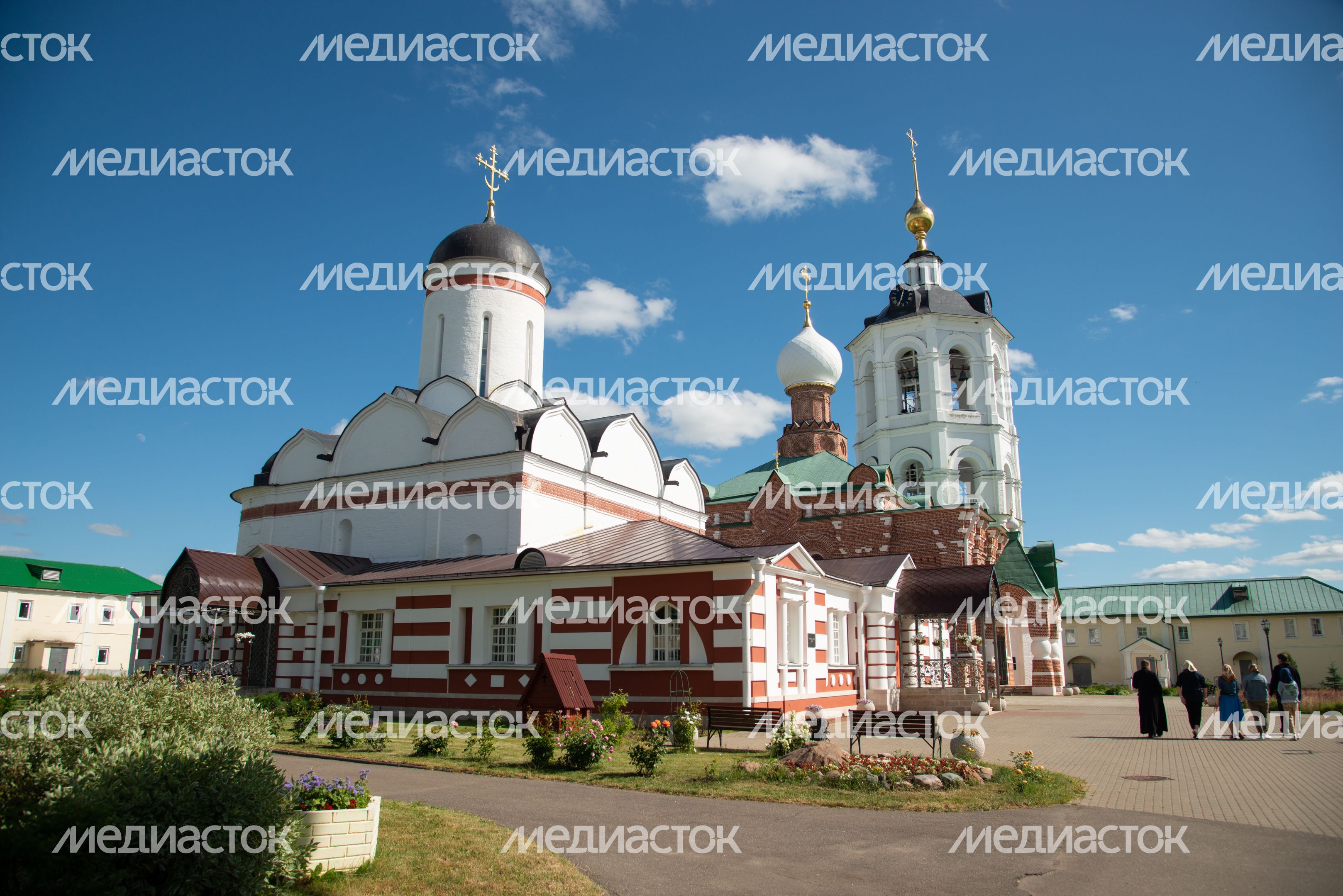 Дмитров. Николо-Пешношский мужской монастырь Дмитров. Николо-Пешношский мужской монастырь