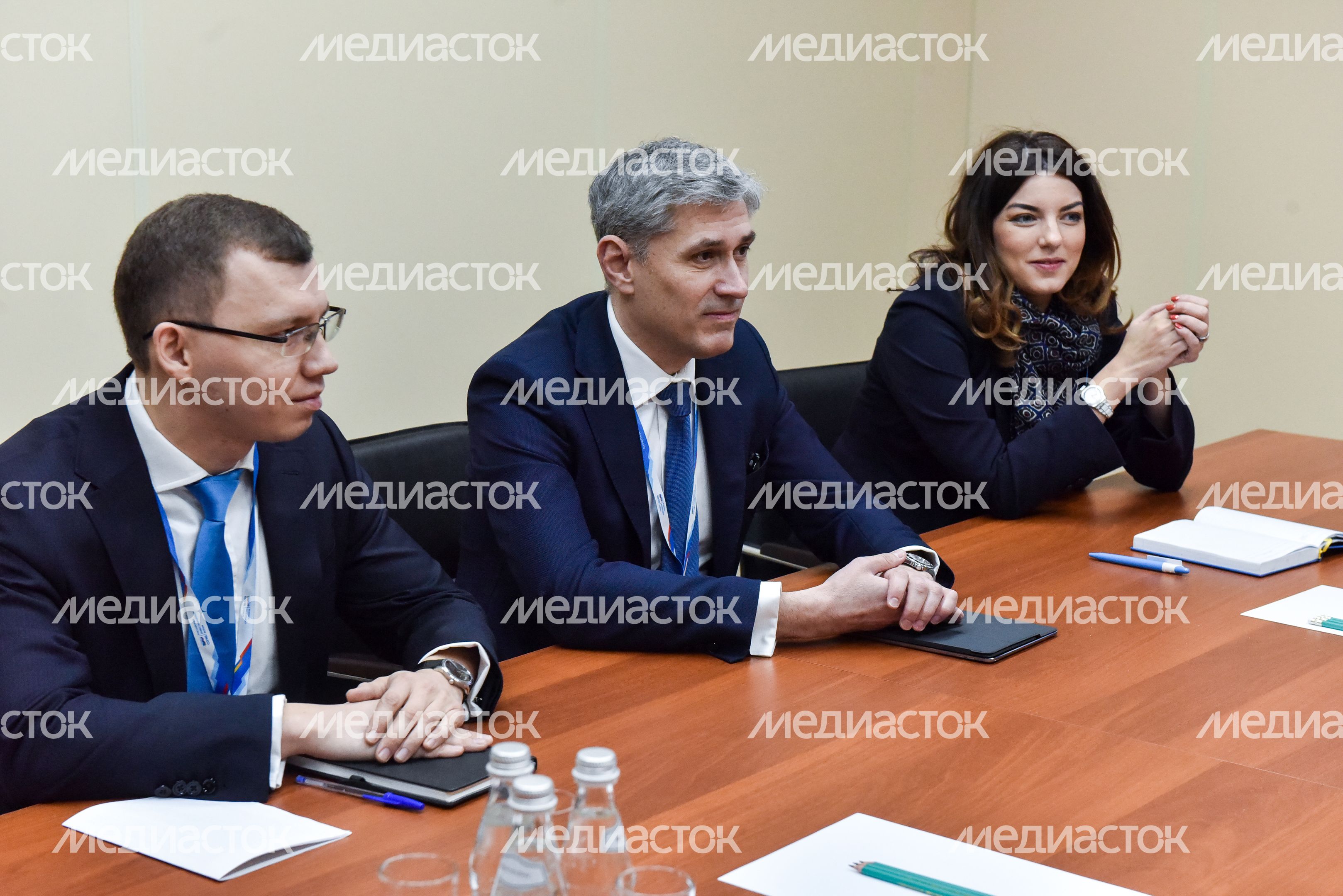 Встреча представителей правительства Подмосковья и компаний Метро и Mars прошла в рамках форума в Сочи