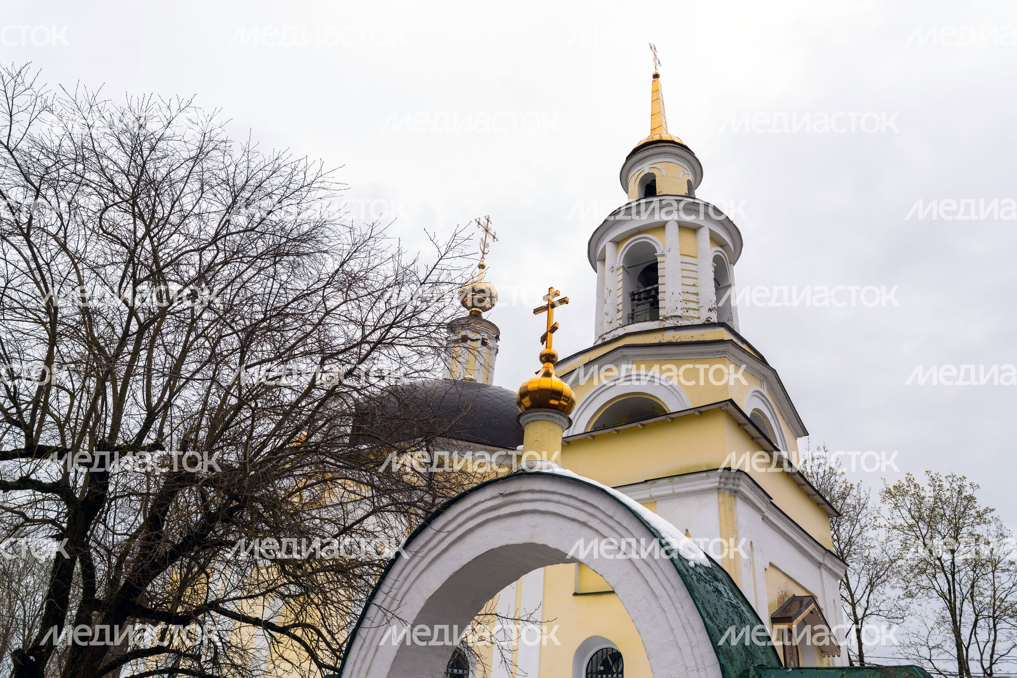 Иоанно-Предтеченский храм в селе Садки округа Истра