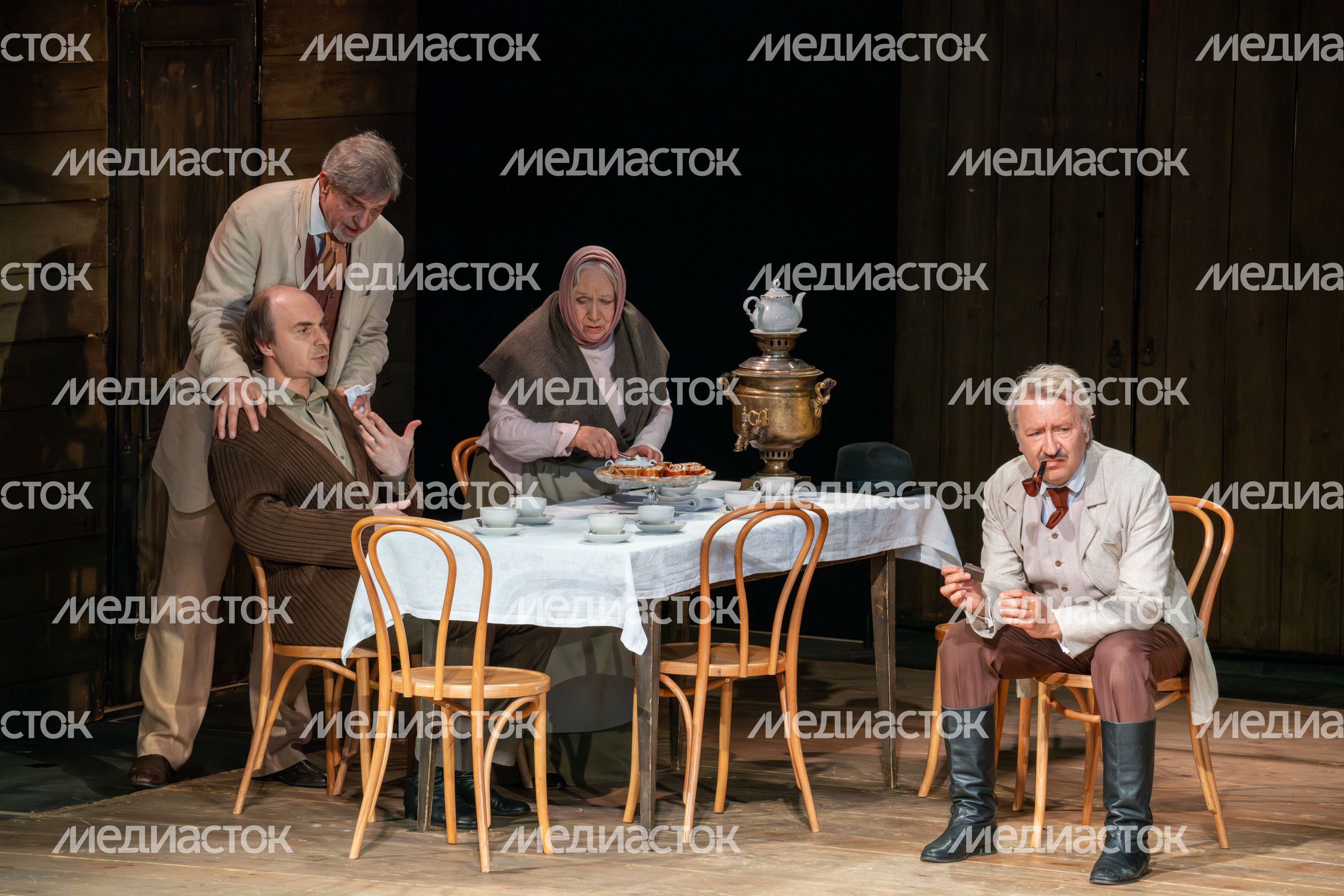 Театральный фестиваль «Мелиховская весна» в музее-заповеднике А.П. Чехова открылся спектаклем «Дядя Ваня» Театра Европы Театральный фестиваль «Мелиховская весна» в музее-заповеднике А.П. Чехова открылся спектаклем «Дядя Ваня» Театра Европы