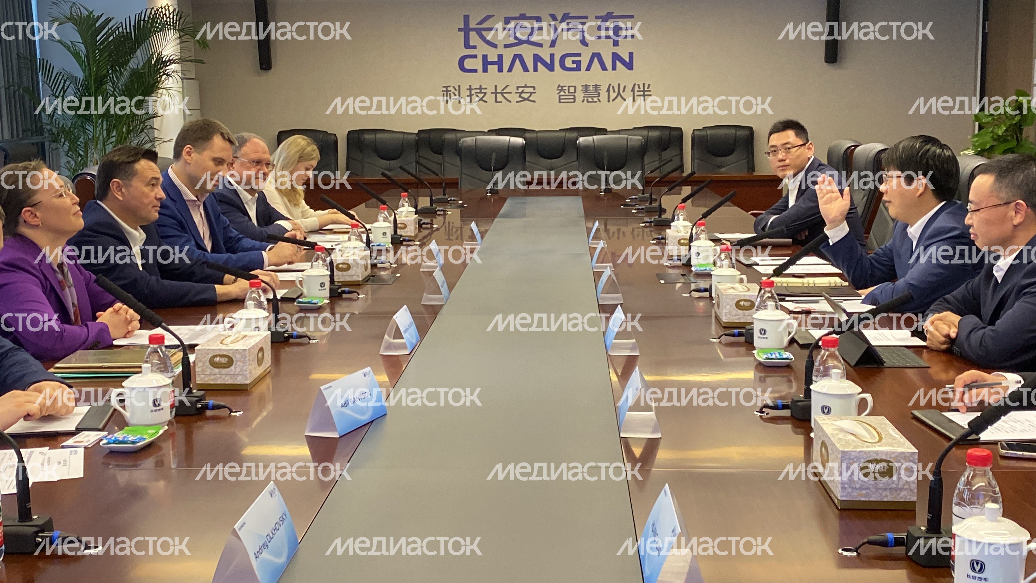 Посещение автозавода Changan Automobile Group в Китае Губернатором Подмосковья Посещение автозавода Changan Automobile Group в Китае Губернатором Подмосковья