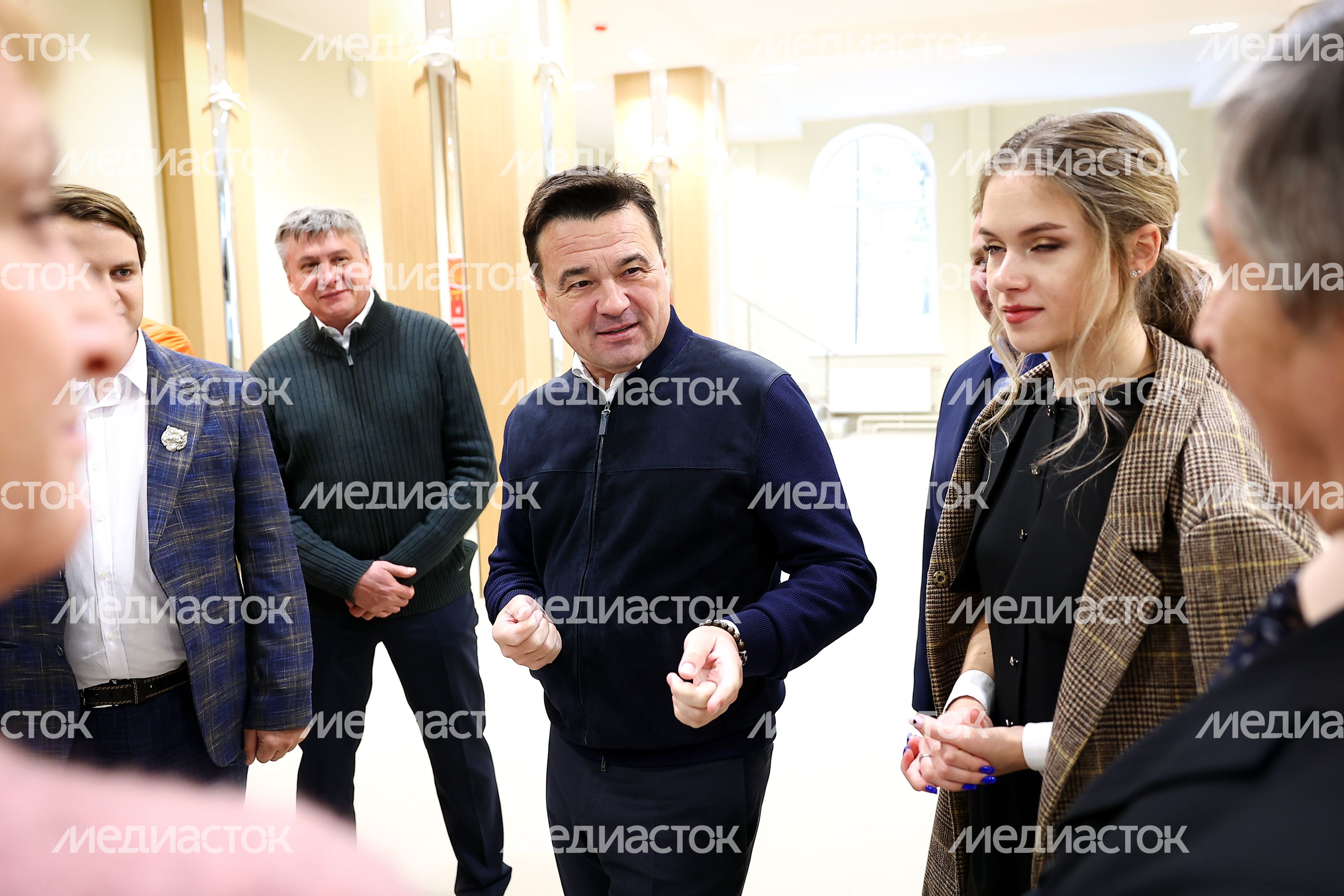 Проверка хода капремонта Центра культуры и творчества «Родники» в Волоколамске Губернатором Подмосковья