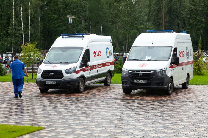 Скорая помощь у Детского клинического центра им. Л.М. Рошаля в Красногорске