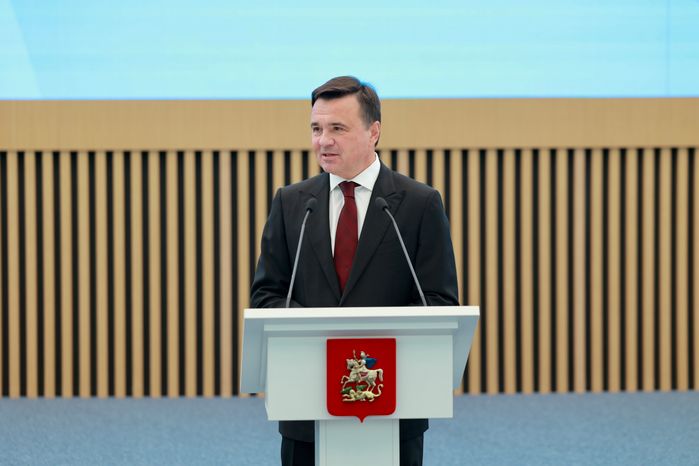 Андрей Воробьев поздравил подмосковных учителей с профессиональным праздником