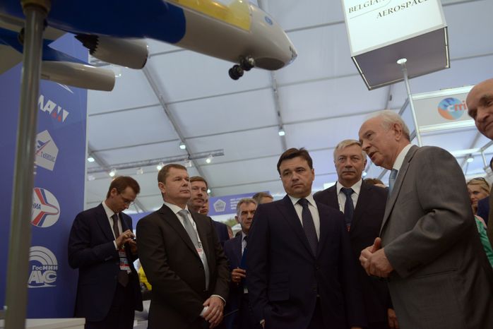 А. Воробьев посетил Международный авиационно-космический салон МАКС-2015 в Жуковском