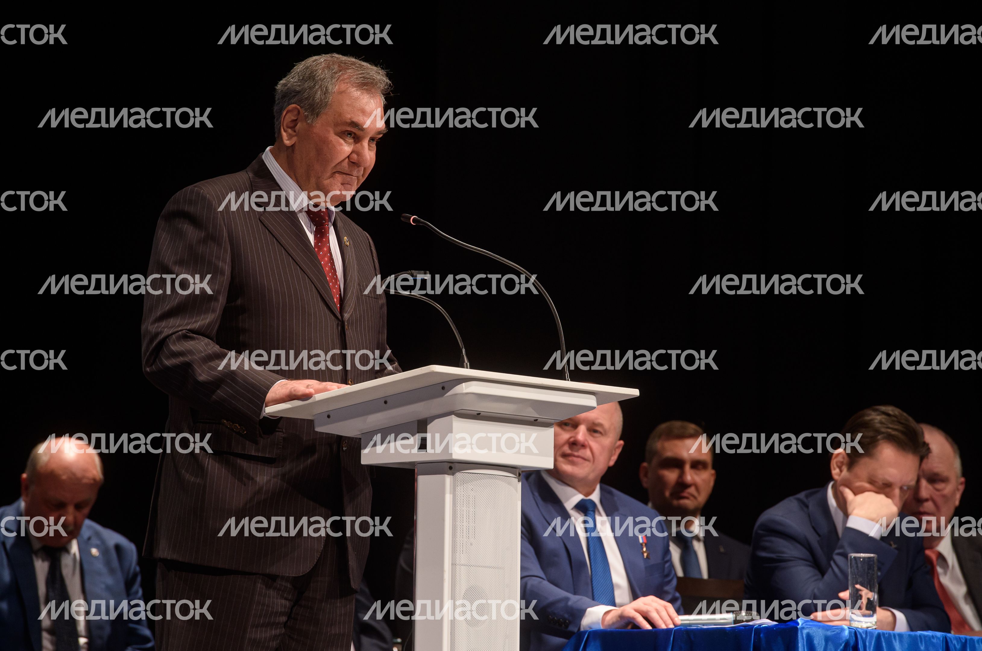Торжественная встреча космонавтов и астронавтов 67-й длительной экспедиции на МКС