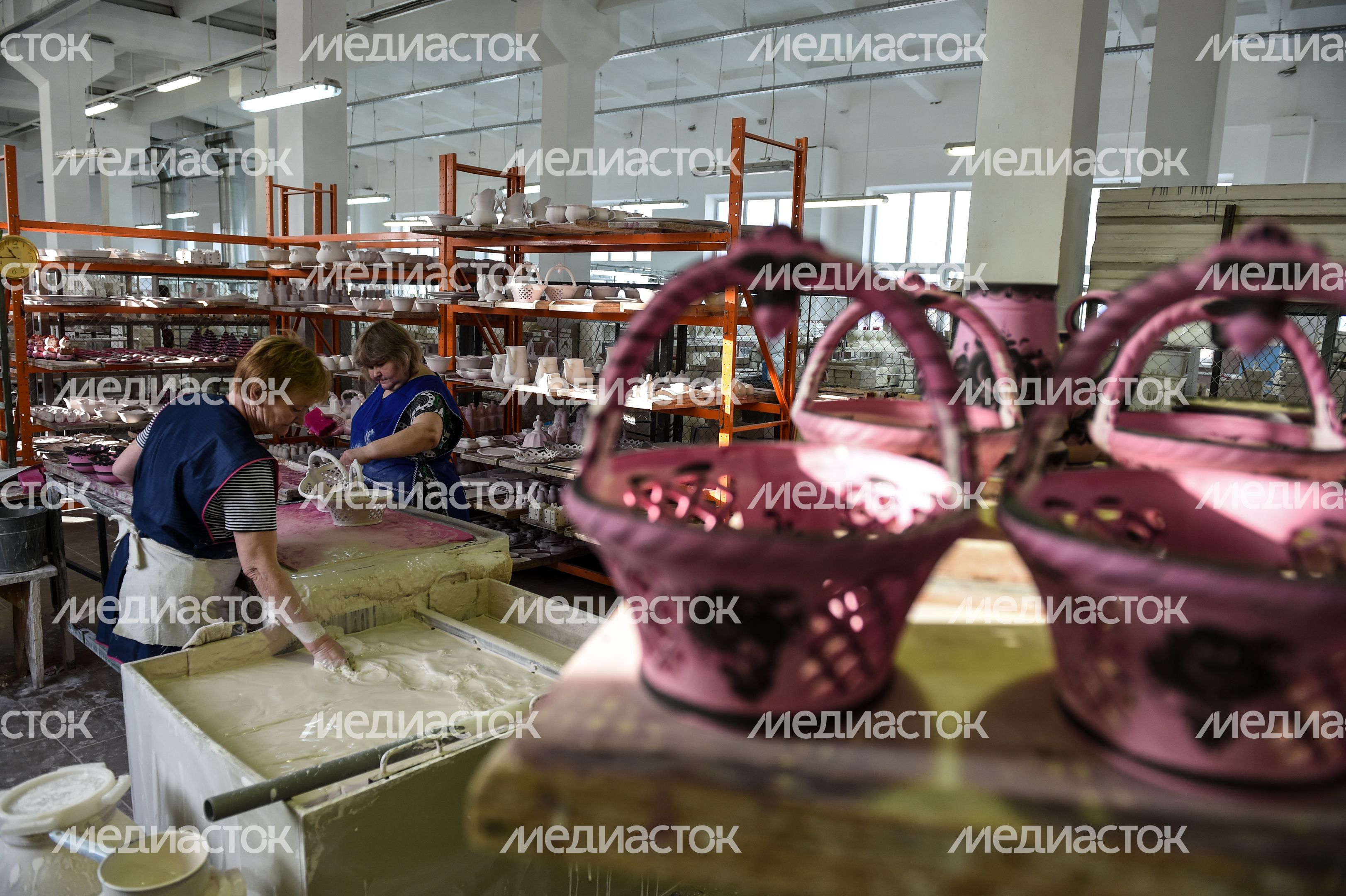 Производство знаменитого Гжельского фарфора