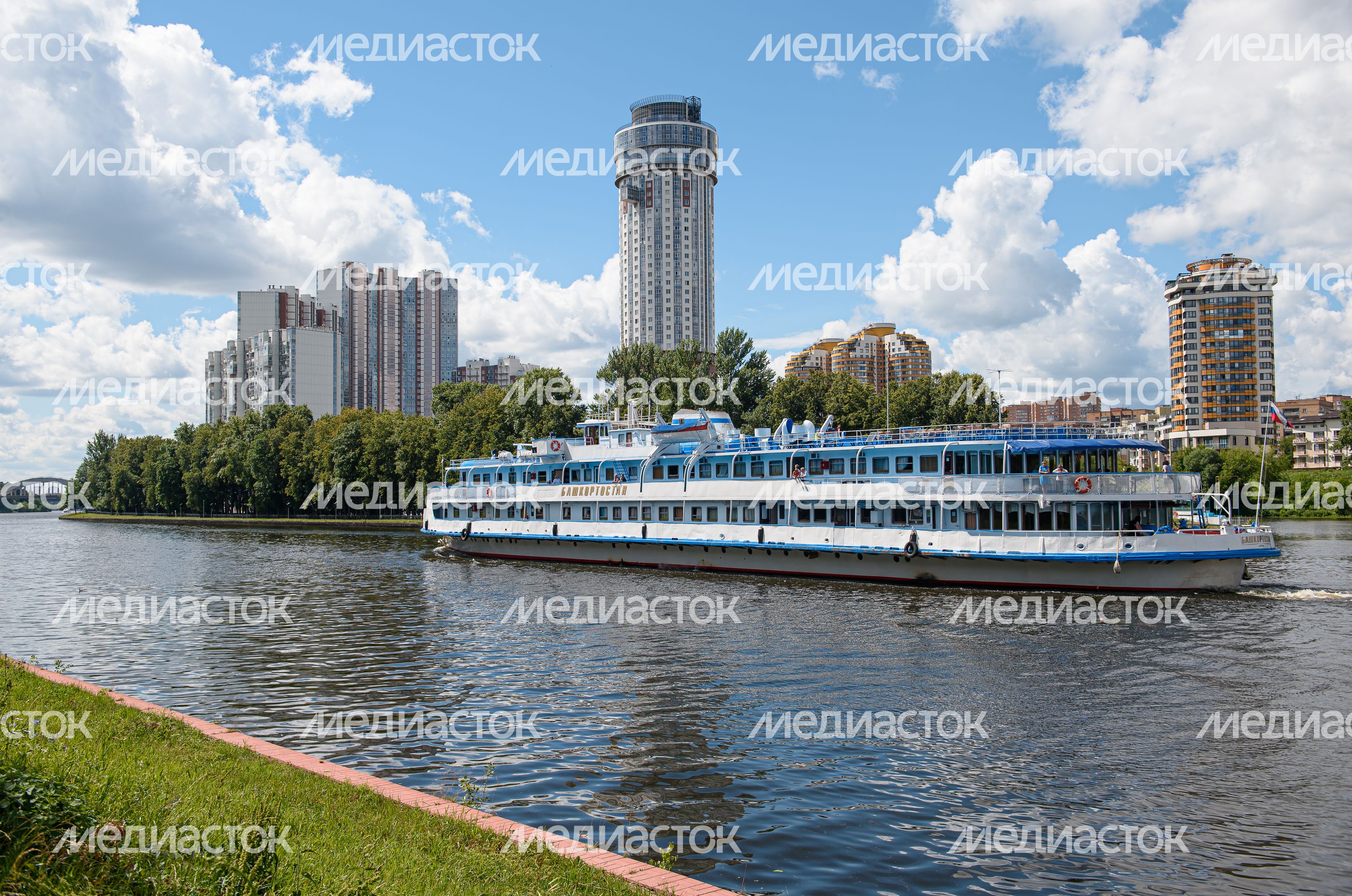 Летние виды Парка Экоберег