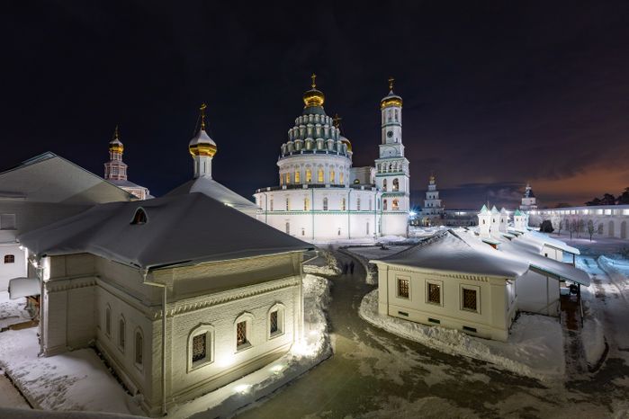 Воскресенский Ново-Иерусалимский ставропигиальный мужской монастырь в Истре. Зима