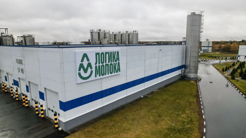 Молкомбинат "Чеховский" - самый большой завод молочной продукции в России