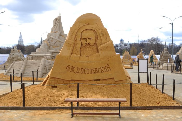 Выставка скульптур из песка в «Коломенском»