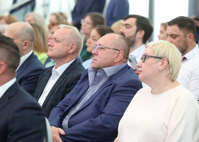Подмосковных соцработников поздравили с их профессиональным праздником