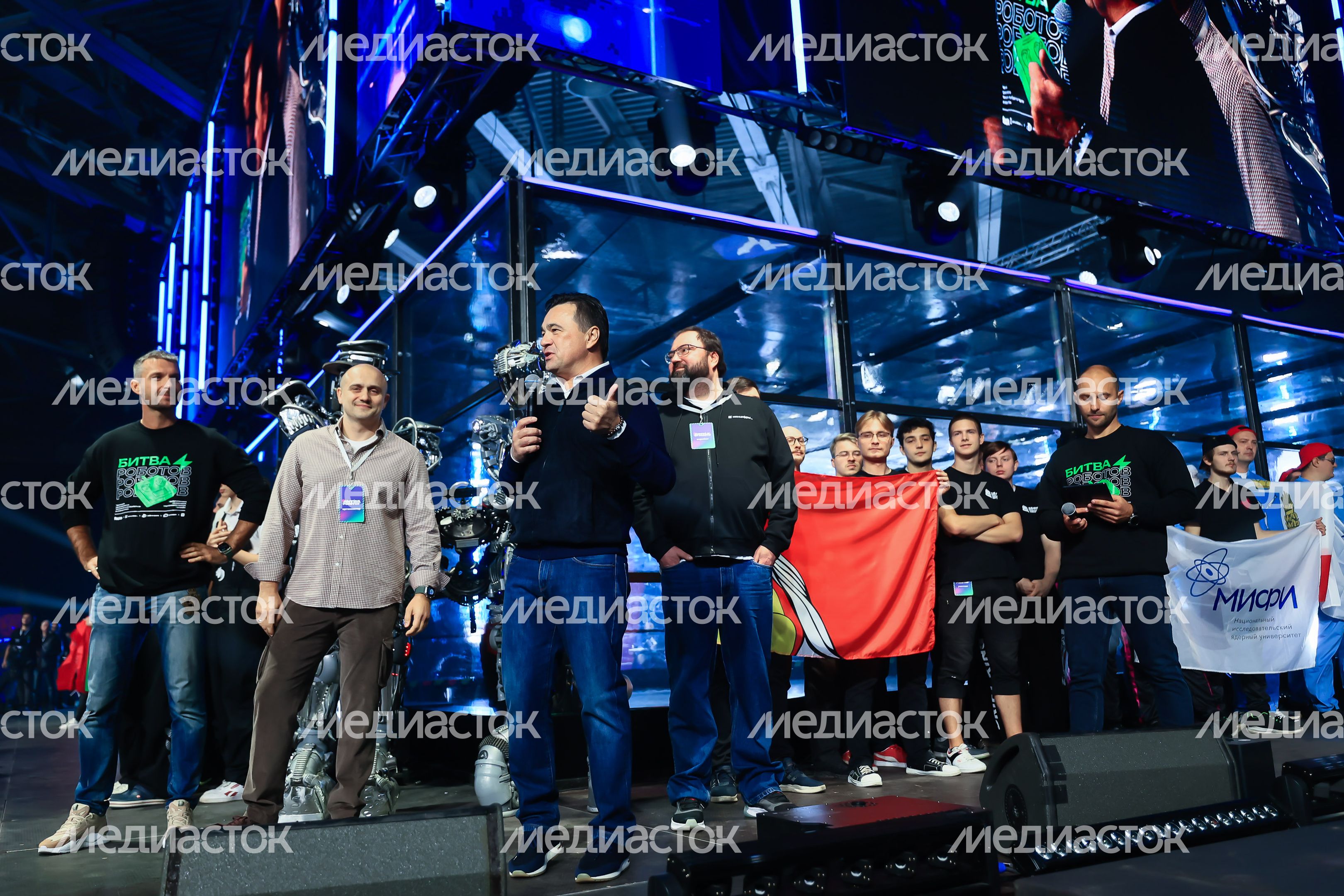 Посещение Губернатором Подмосковья Международного чемпионата «Битва роботов»