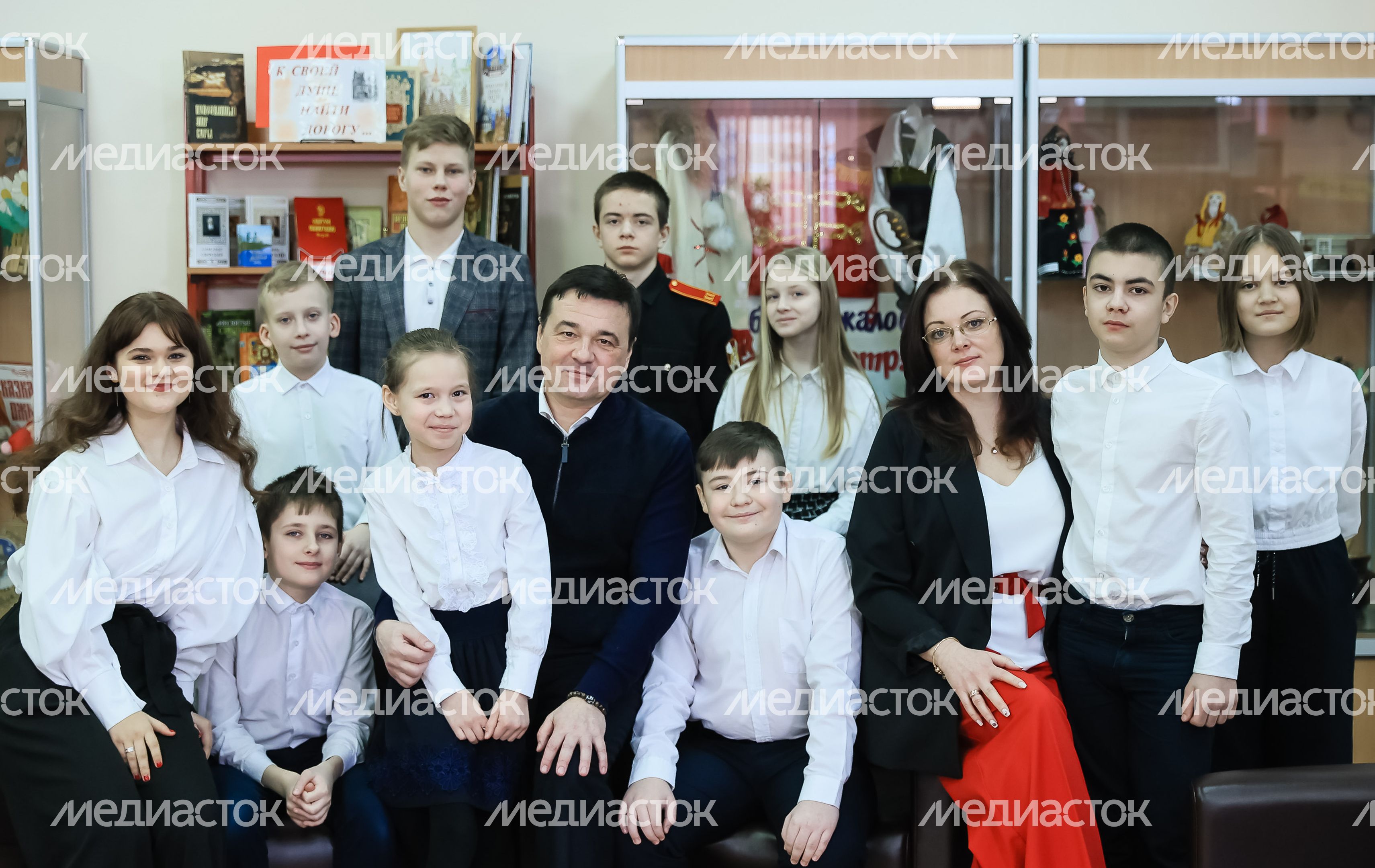 Встреча Губернатора Подмосковья со школьниками из Балашихи, чьи близкие находятся в зоне СВО