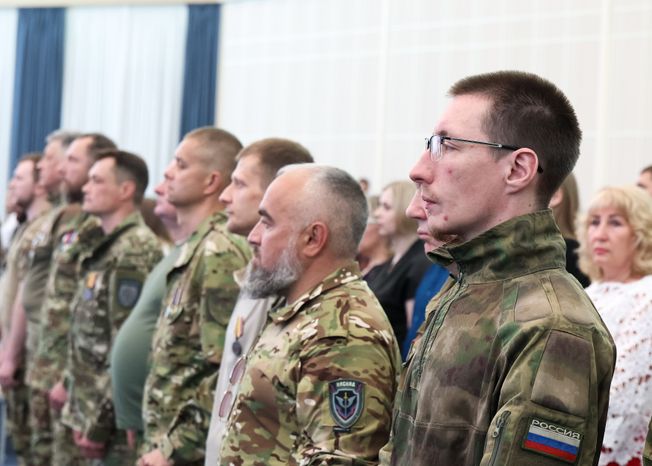 Бойцы отряда БАРС получили государственные награды