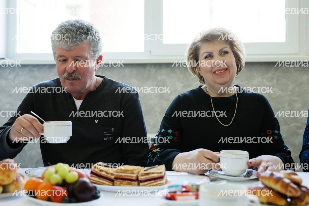 Поздравление Губернатором Подмосковья семьи Чмелевых  с новосельем
