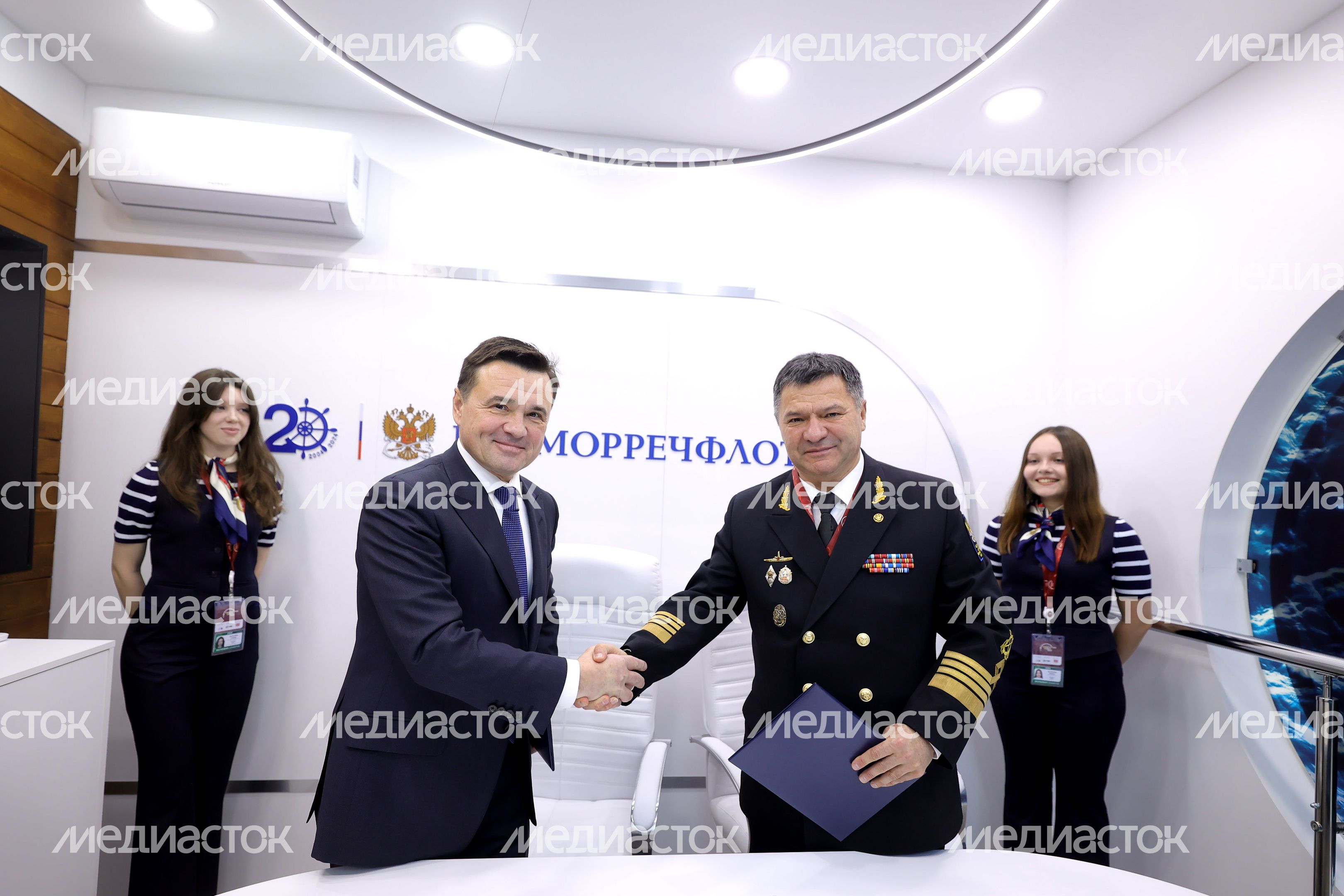Губернатор Московской области и глава Росморречфлота подписали соглашение о сотрудничестве Губернатор Московской области и глава Росморречфлота подписали соглашение о сотрудничестве