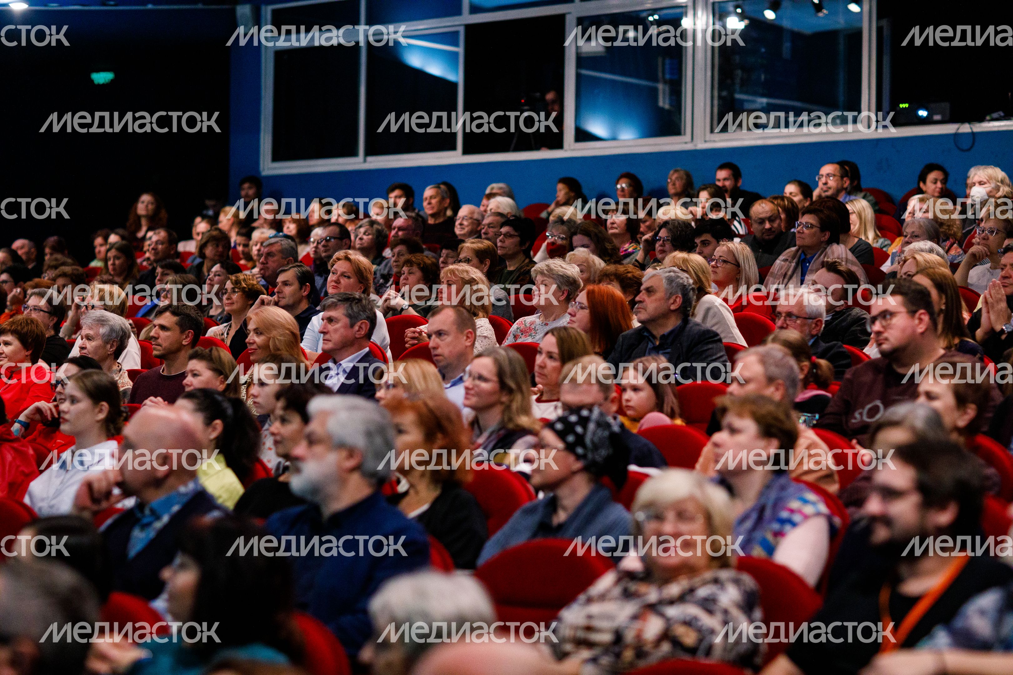 Мытищи. Закрытие VII фестиваля «Подмосковные вечера» в театре «ФЭСТ»