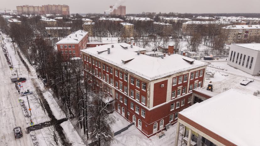 В Подольске продолжается строительство пристройки к школе №16 на 580 мест
