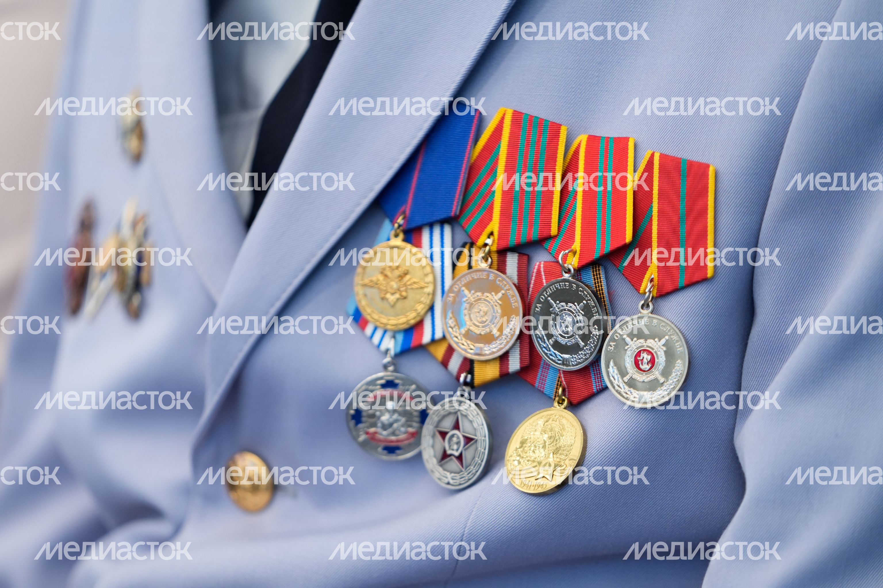 Государственные и областные награды вручили добровольцам подразделения БАРС и бригады ГРОМ «Каскад» на конференции