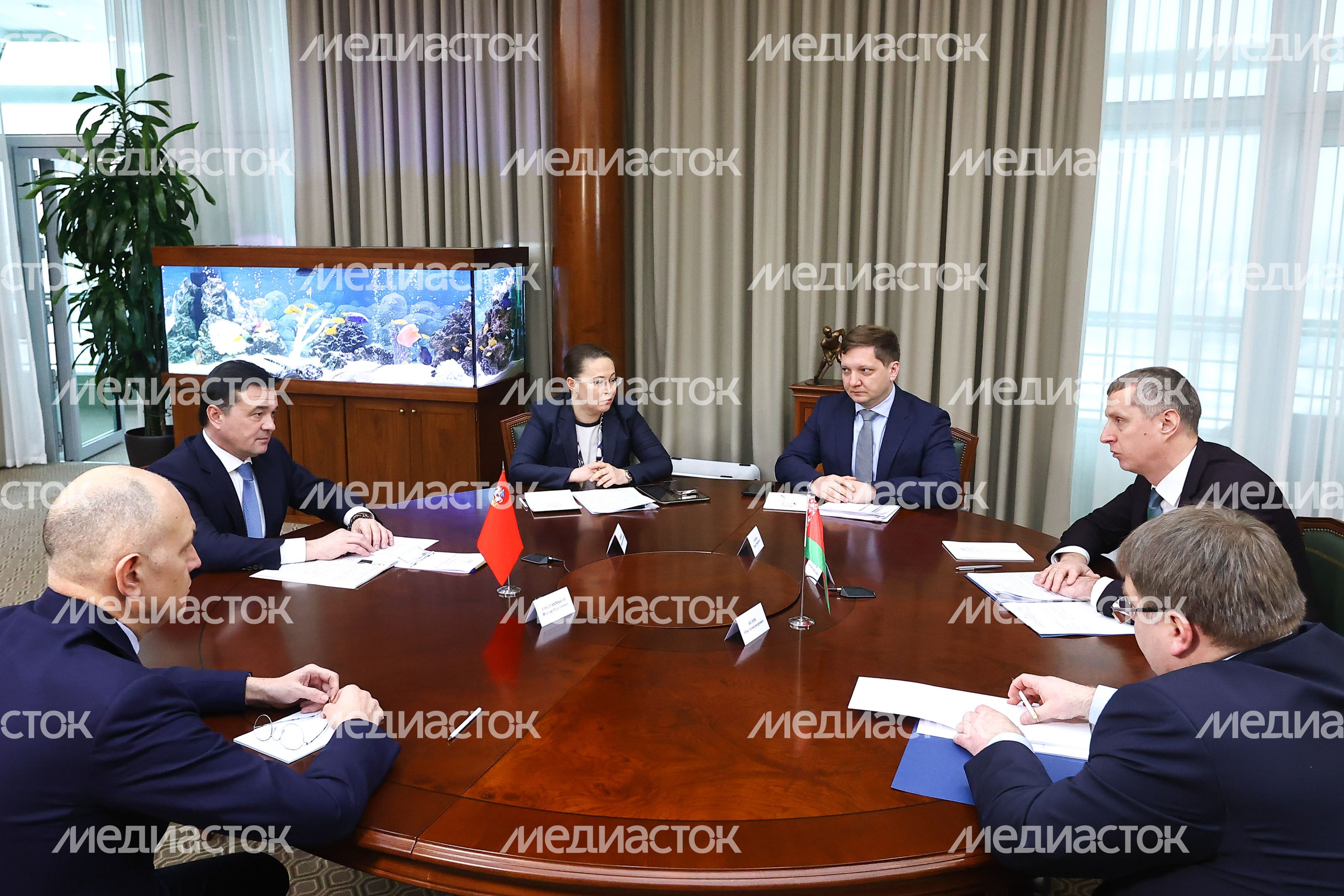 Встреча губернатора с послом Республики Беларусь Встреча губернатора с послом Республики Беларусь