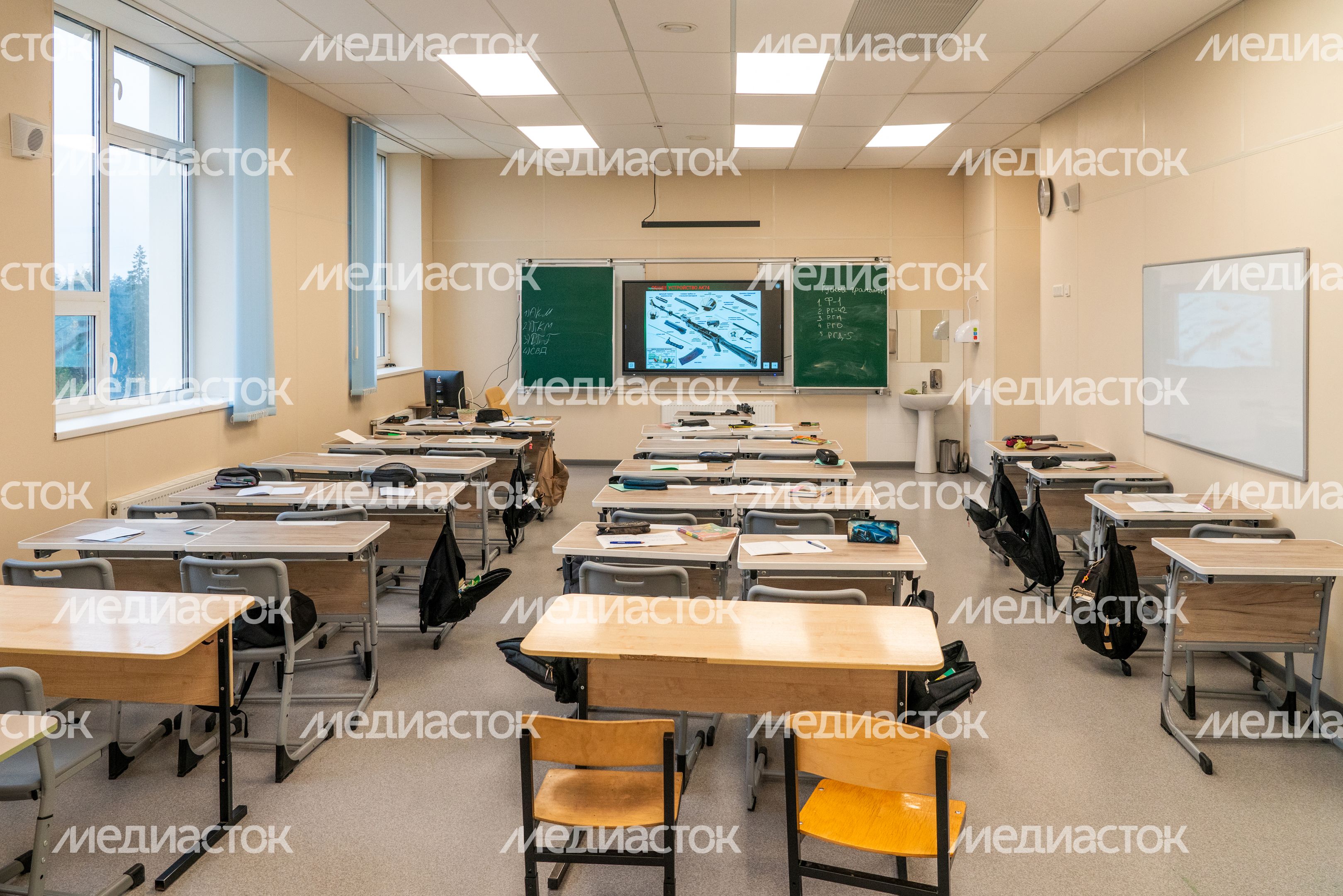 Поваровская средняя школа после капитального ремонта. Округ Солнечногорск Поваровская средняя школа после капитального ремонта. Округ Солнечногорск