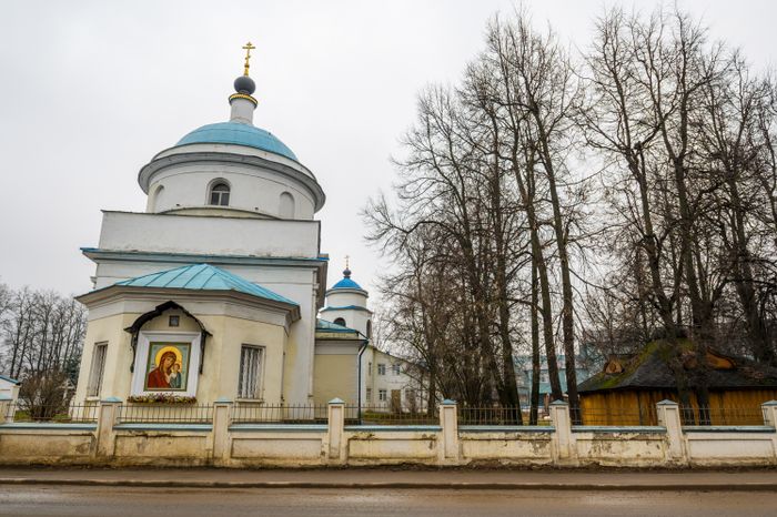 Церковь Казанской иконы Божией Матери в селе Молоково Ленинского округа