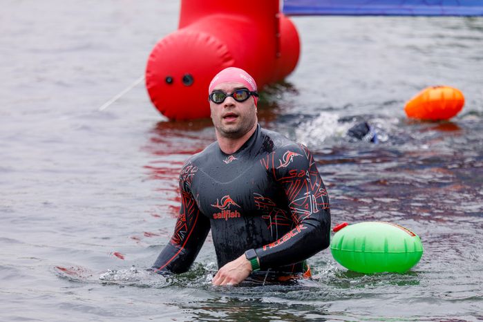 Заплыв на открытой воде Swimcup на Кореневском карьере в Люберцах