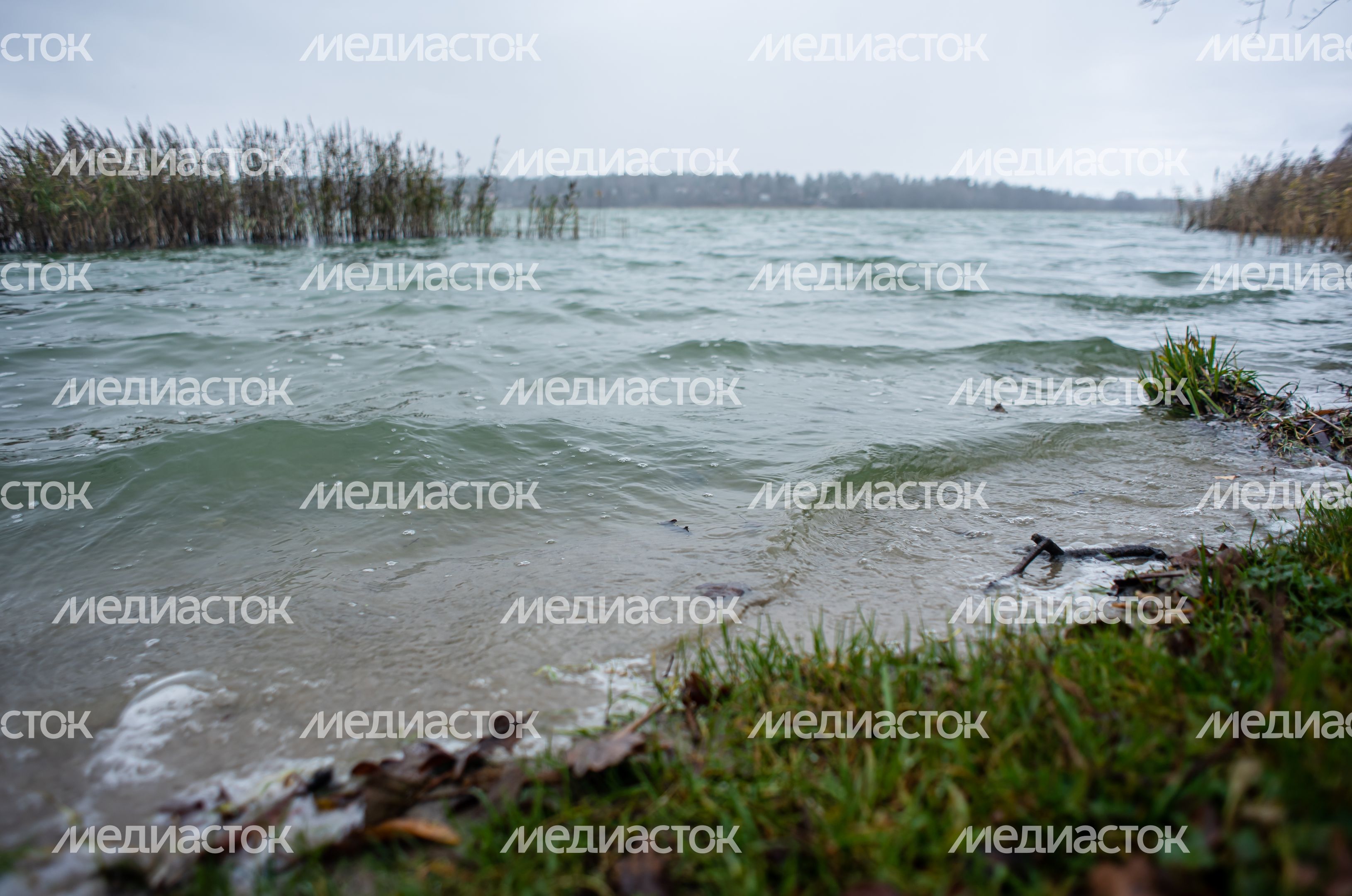 Осенние виды озера Бисерово