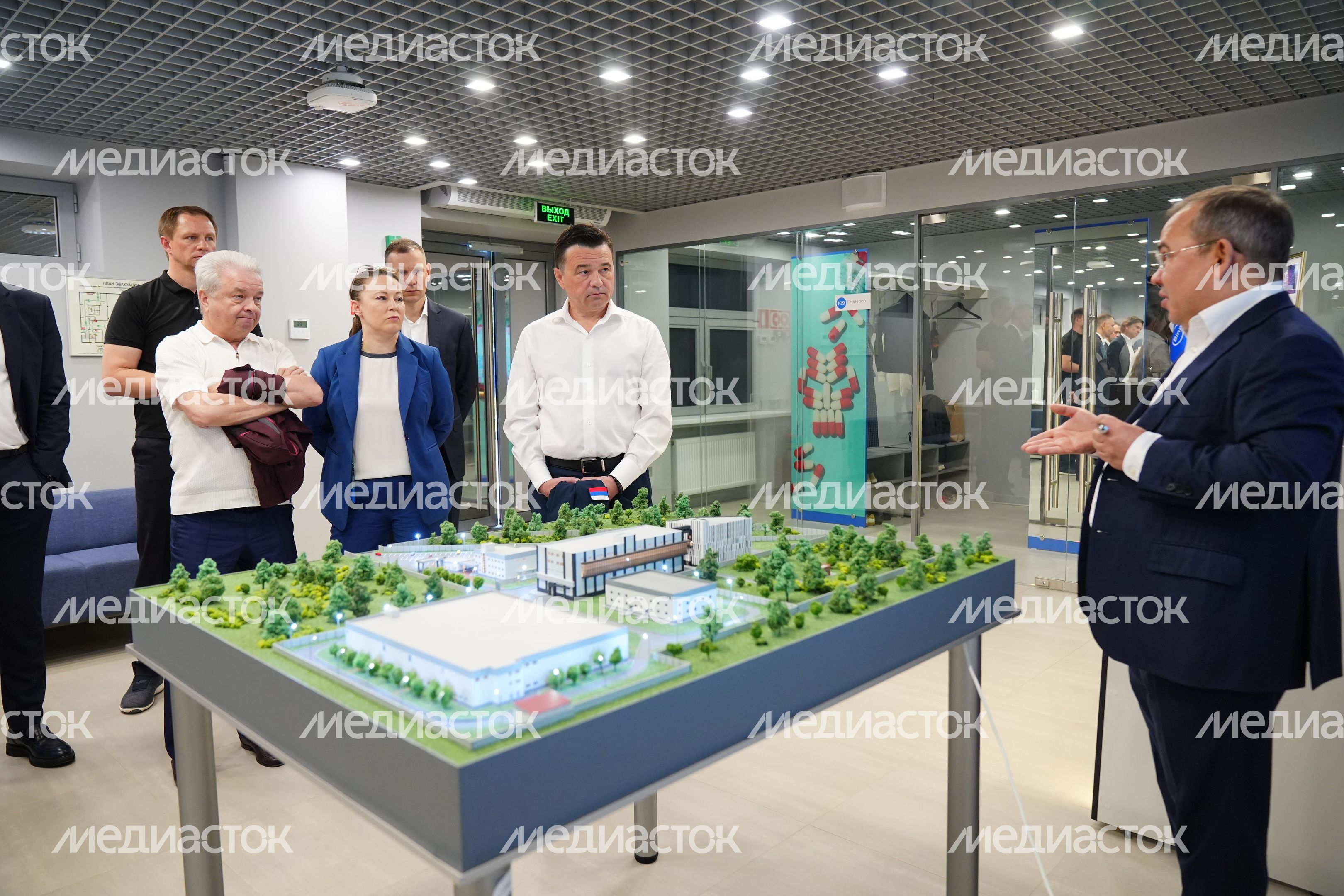 Губернатору представили проект развития R&D-Центра фармкомпании «Биннофарм Групп» в Красногорске