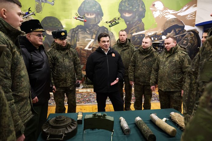 Андрей Воробьев поздравил военнослужащих 45-й отдельной гвардейской инженерной бригады