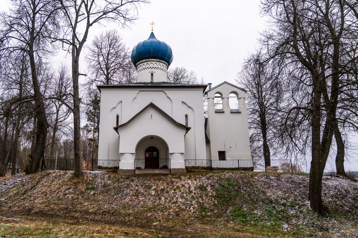Церковь Олега Брянского в деревне Осташево Волоколамского округа