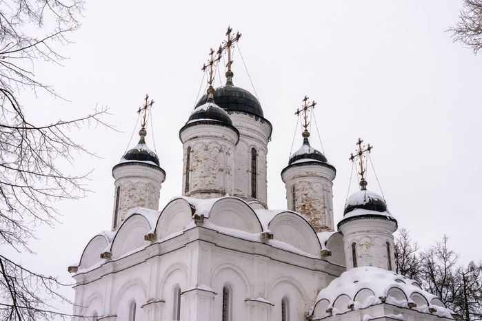 Церковь Преображения Господня в селе Большие Вяземы Одинцовского округа