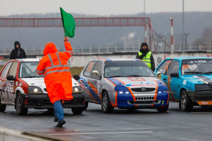 Открытие сезона ралли-кросса на гоночной трассе ADM Raceway в Мячково округа Люберцы