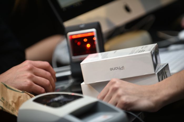 Старт продаж iPhone 7 и iPhone 7 Plus в ГУМе