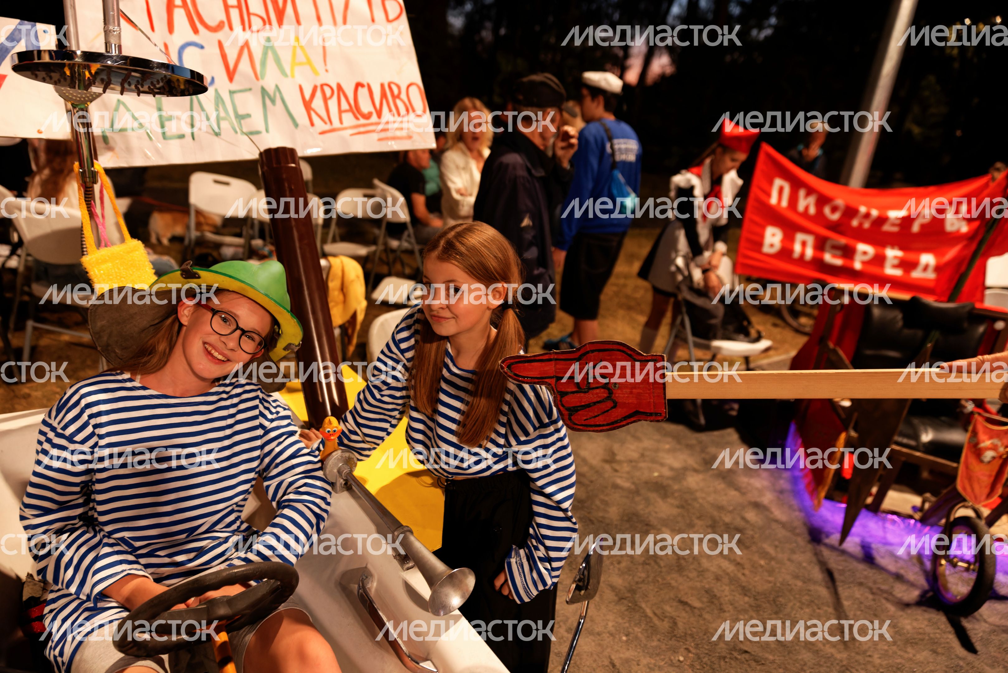Зрелищные гонки на самодельных машинках «Гальчино Ралли» в Домодедово Зрелищные гонки на самодельных машинках «Гальчино Ралли» в Домодедово
