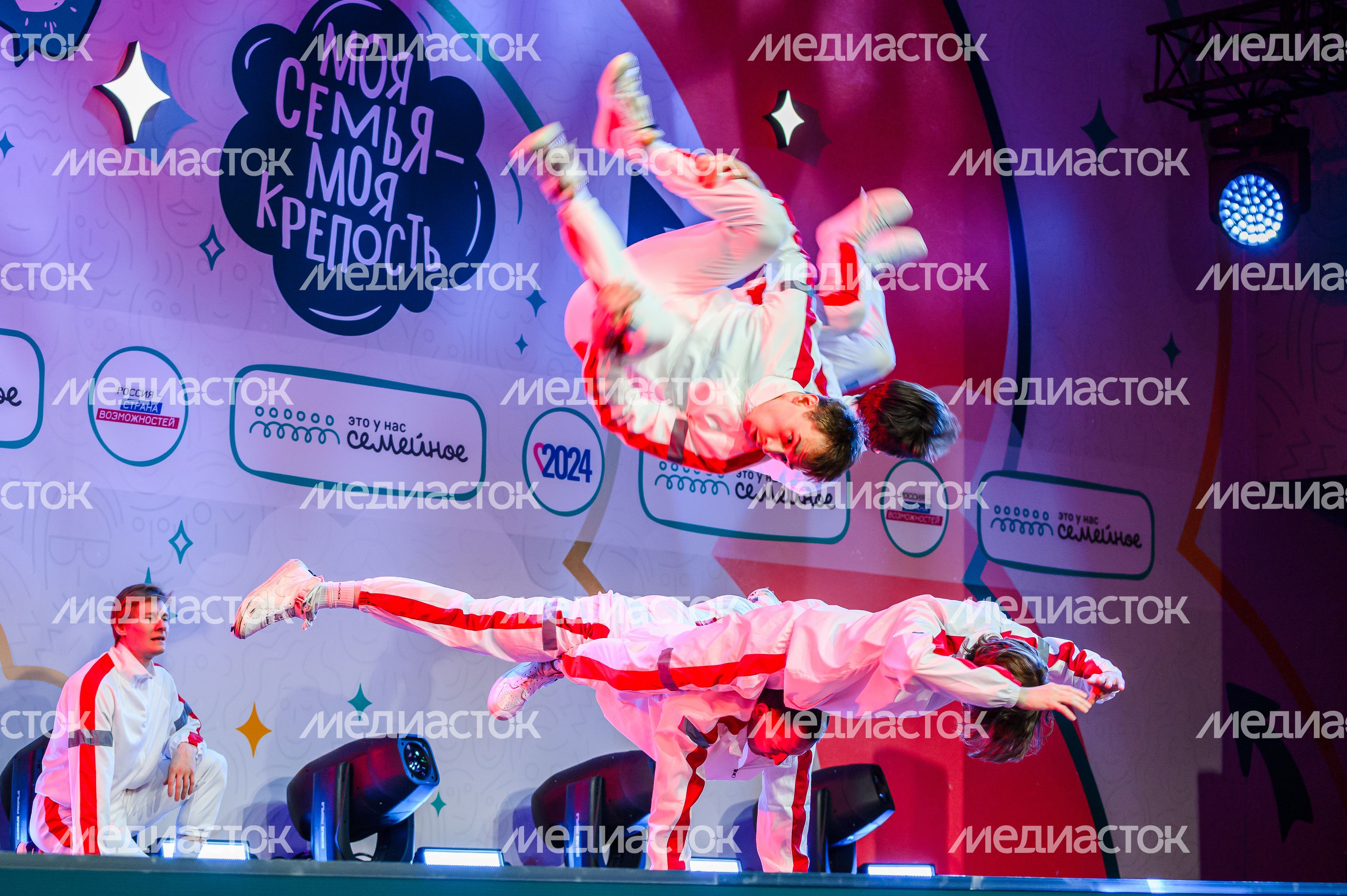 Окружной полуфинал конкурса "Это у нас семейное"