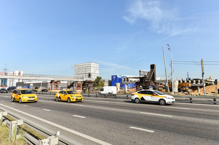 Надвижка арочного пролета на развязке Ленинградского шоссе в Химках