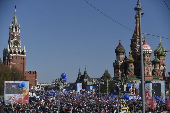 Первомайская демонстрация в честь Дня труда в Москве