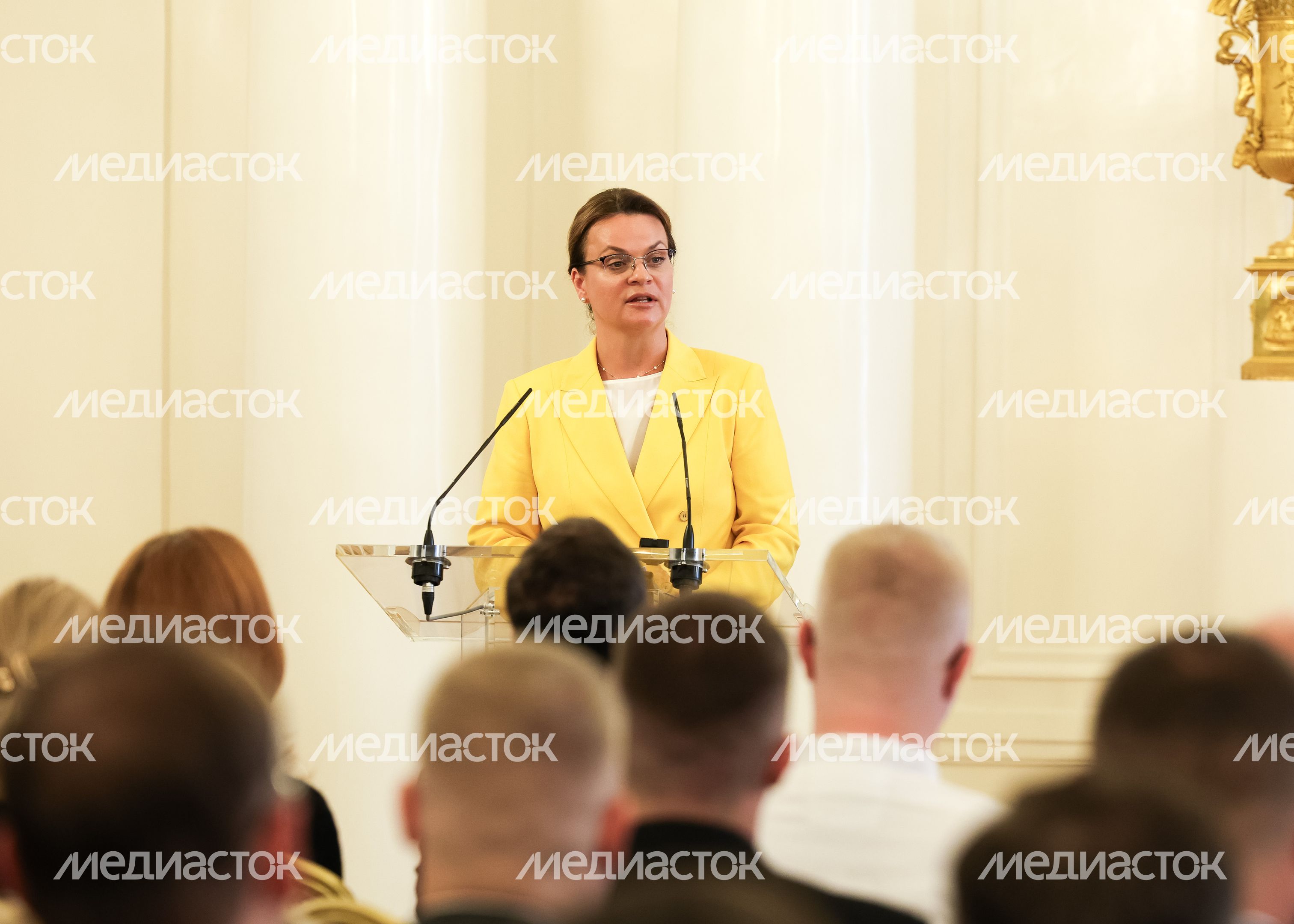 Анна Цивилёва на церемонии вручения дипломов ветеранам СВО