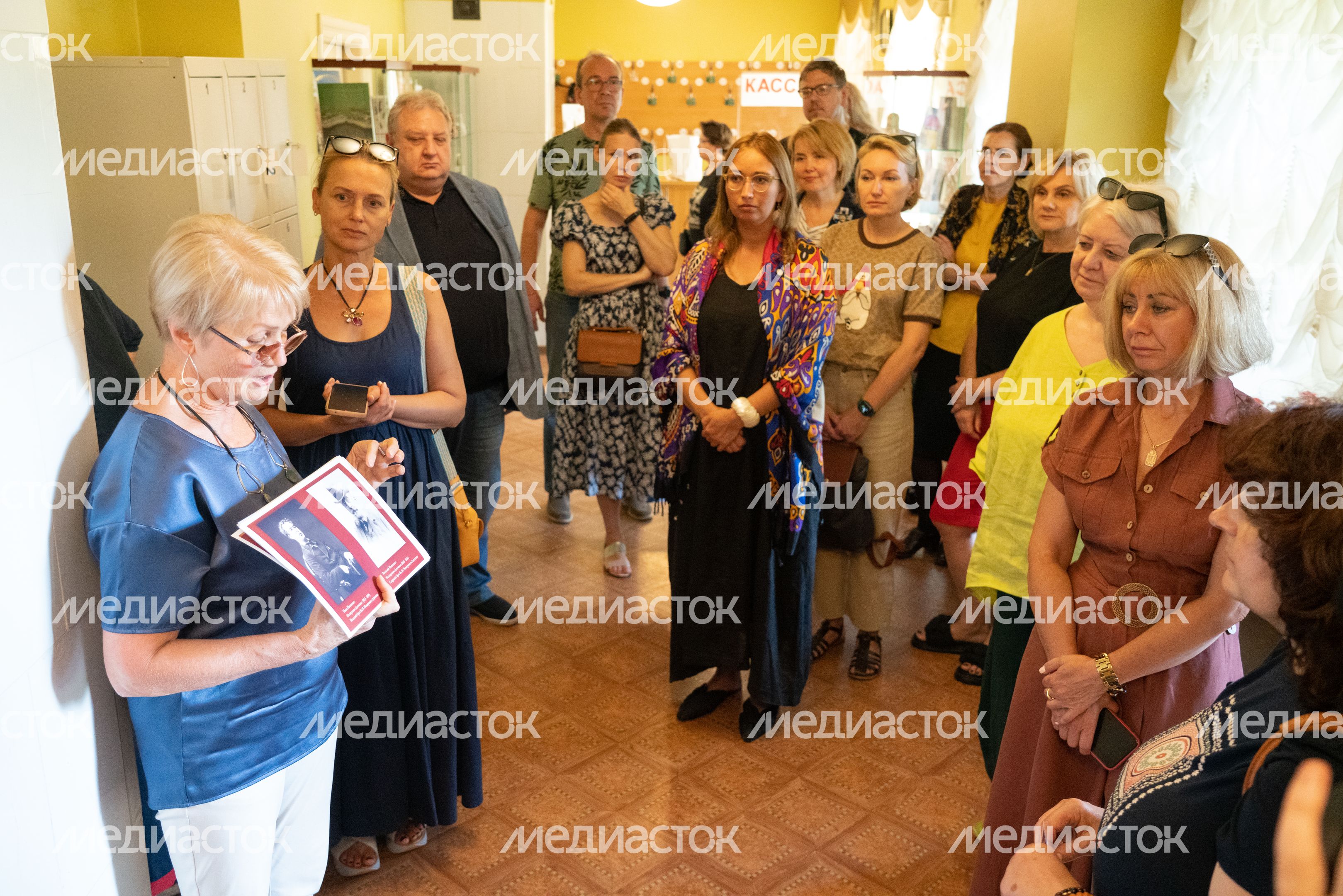 Выставка "Здесь Немирович" в музее-заповеднике "Горки Ленинские"