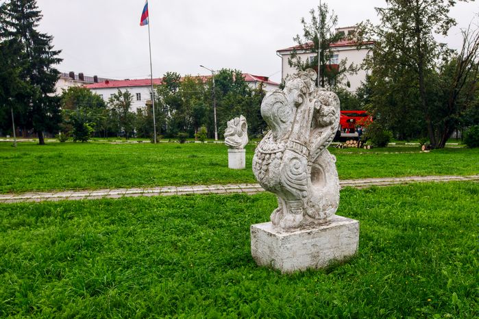 Скульптуры на Советской площади в Солнечногорске