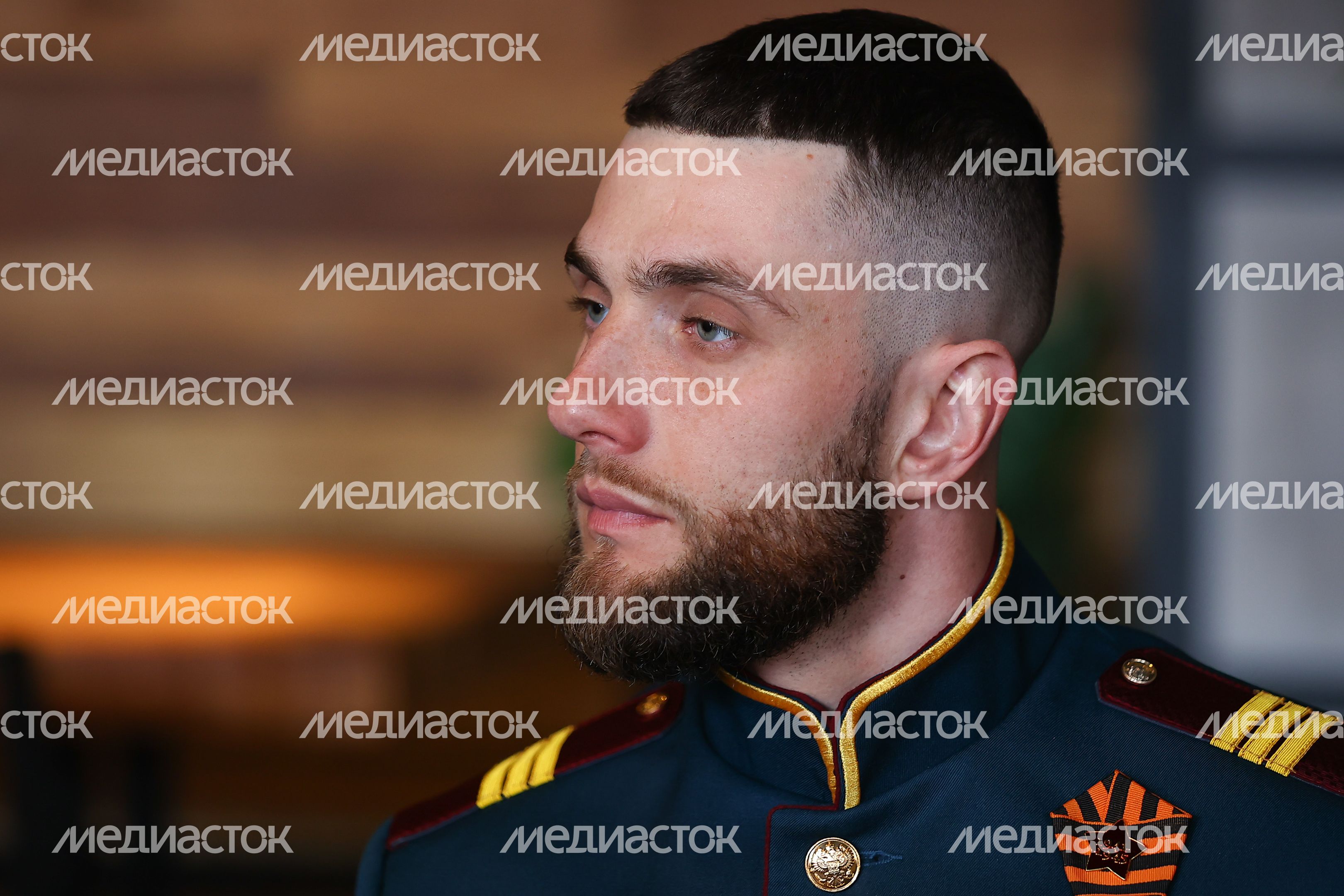 Возложение губернатором венка к Могиле Неизвестного Солдата