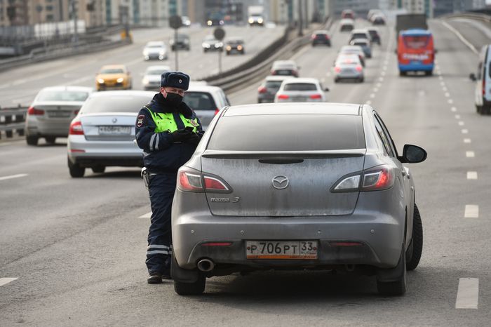 Проверка пропусков на въезде в Москву в период самоизоляции